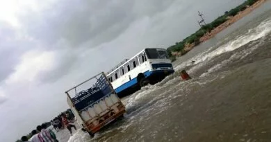 bus-in river-indiaprime