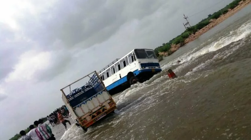 bus-in river-indiaprime